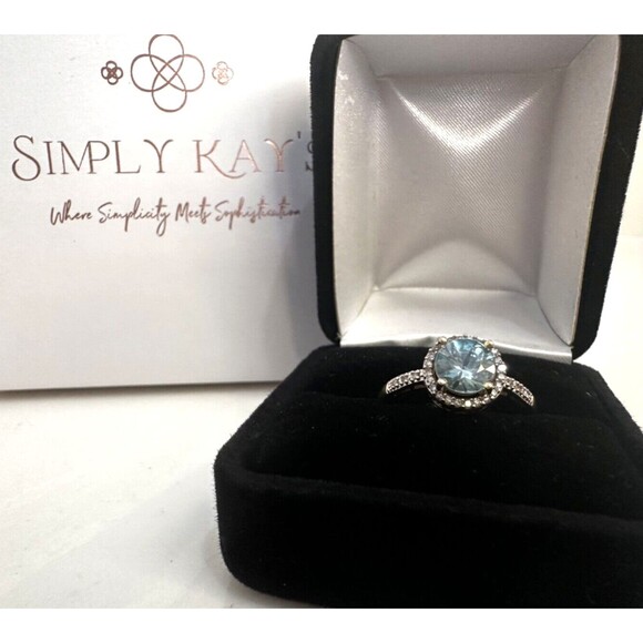 14k Yellow Gold Blue Topaz with Diamond Halo Accents Size 9